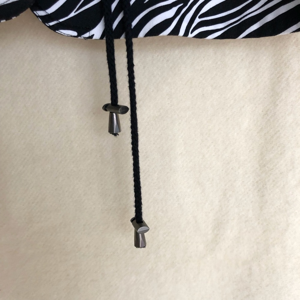 Zebra Print Women’s Top XL - Picture 7 of 7